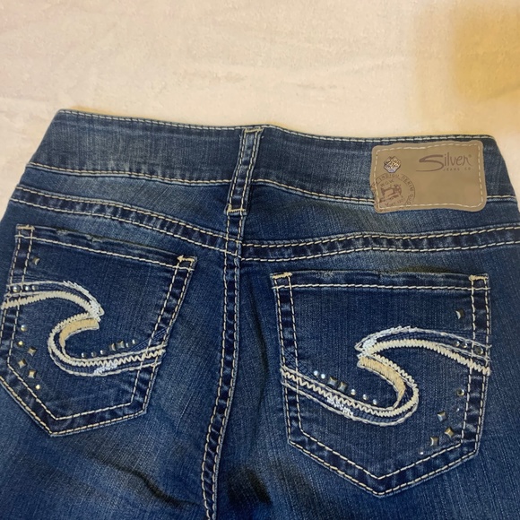 Silver Jeans - Picture 3 of 3